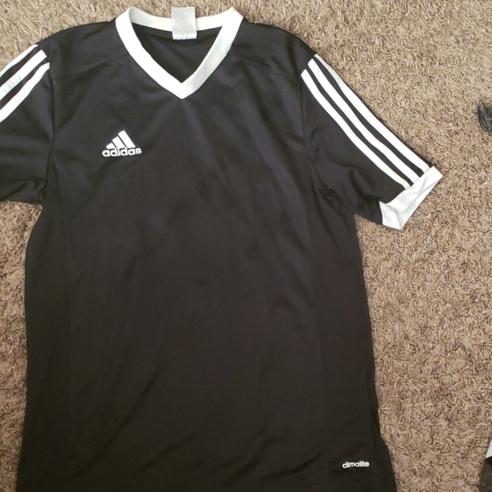 ⭐ Adidas 3 Striped Black Top Size XL